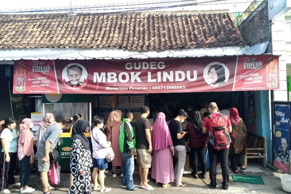 Wisatawan Wajib Mampir! Berikut 5 Warung Gudeg di Malioboro Terenak dan Legendaris