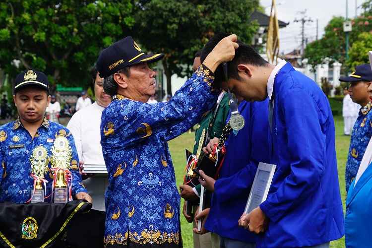 Prestasi Yogyakarta Gemilang Diberikan Waktu Upacara Sumpah Pemuda