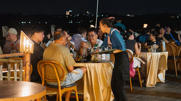 Destinasi Buka Puasa dengan Pemandangan Laut hingga Cita Rasa Internasional di Batam