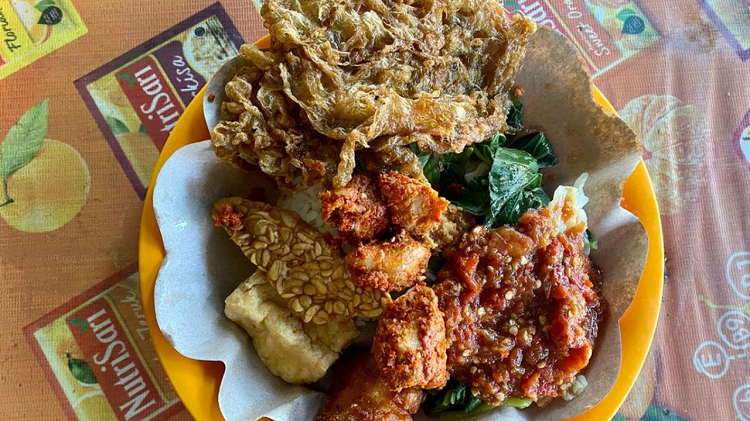 Review Sego Tempong Terbaik di Malang 2026 dengan Sambal Dadak Segarnya