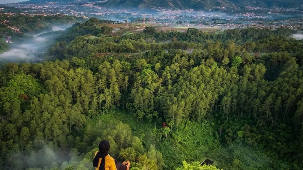 Wisata Terbaru 2024 Tebing Keraton Bandung? Siap Tampilkan Pesona Keindahan Alamnya Dengan View Estetik