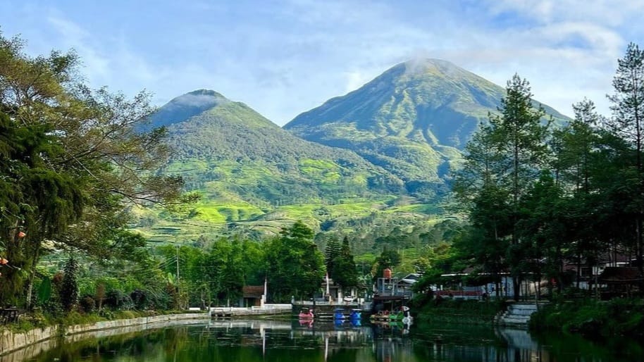 Wisata Terbaru 2024, Telaga Bedakah yang Mampu Membuatmu Terkagum-kagum Dengan Keindahannya