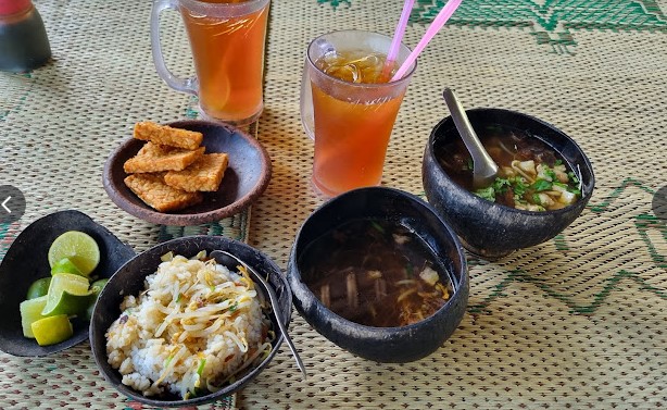 Rekomendasi Kuliner Legendaris Khas Jogja; Soto Bathok Mbah Katro dengan Cita Rasa yang Segar