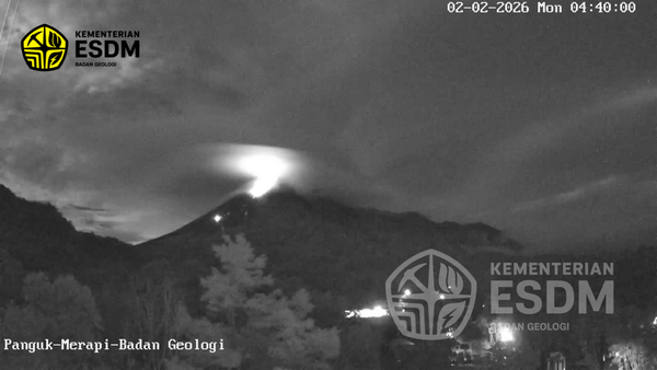 Awan Panas Guguran Gunung Merapi Terjadi Dini Hari, Luncur ke Kali Boyong