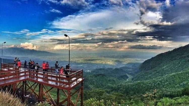 Menikmati Sensasi Kemping, Pemandian Air Panas, dan Pacu Adrenalin di Tasikmalaya Berikut Info Selengkapnya
