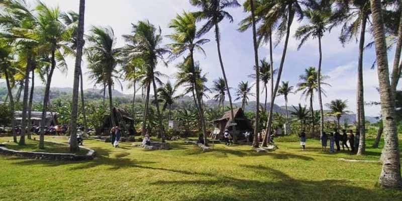 Rekomendasi Tempat Wisata Liburan Akhir Tahun Suasana Eksotis Mirip Hawaii di Pondok Bambu Rangdo Parangtritis