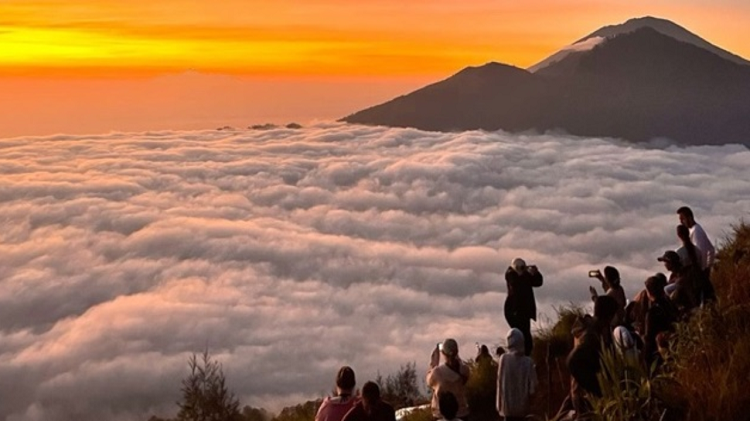 Destinasi Pendakian Gunung Berapi Terpopuler di Indonesia, Cek Ulasan Selengkapnya Berikut