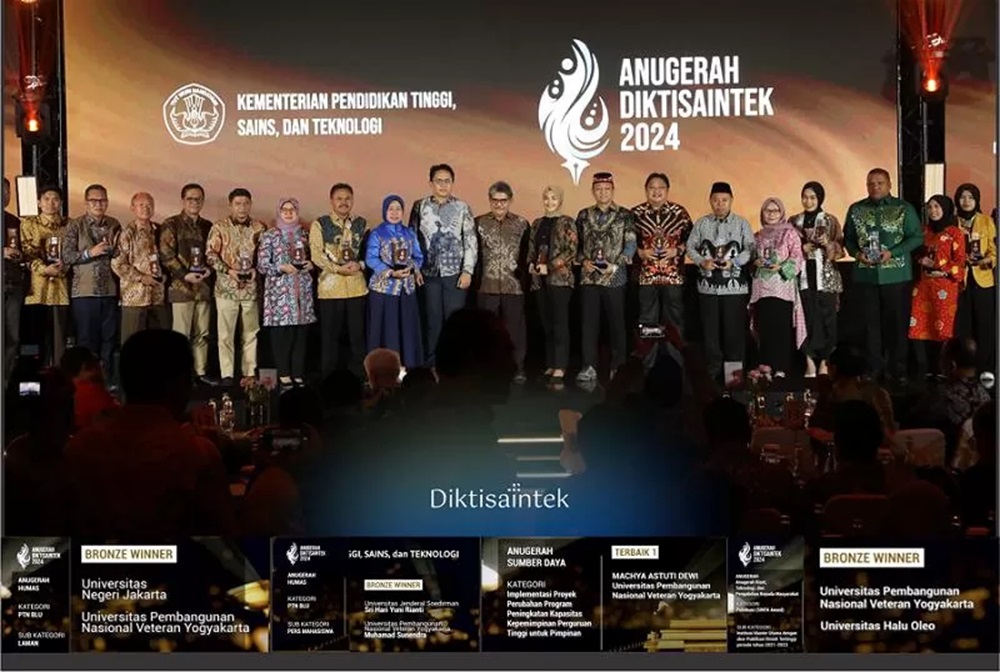 UPN Veteran Yogyakarta Raih 4 Penghargaan Bergensi Dalam Anugerah Diktisaintek 2024