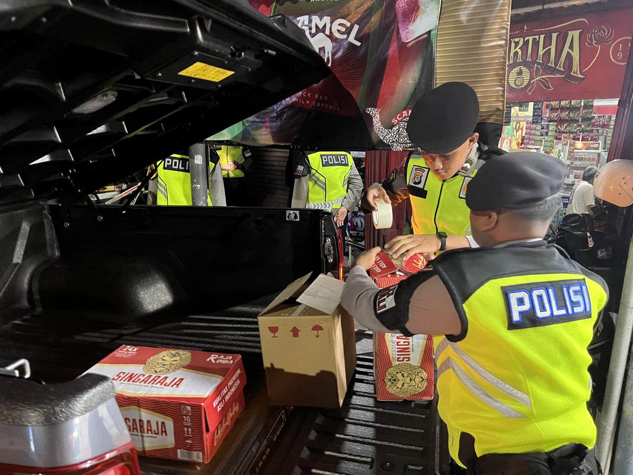 Seribuan Botol Miras Ilegal dan Oplosan Disita Polda DIY dalam Sepekan Operasi