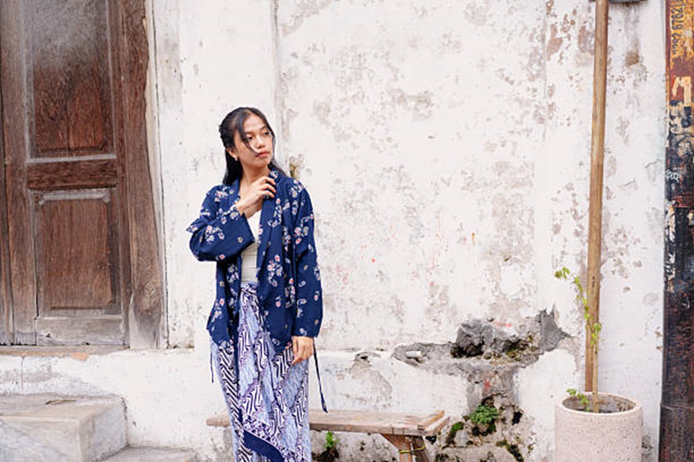 Ide OOTD Rok Lilit untuk Acara Santai Hingga Formal, Sederhana dan Elegan Beri Kesan Anggun