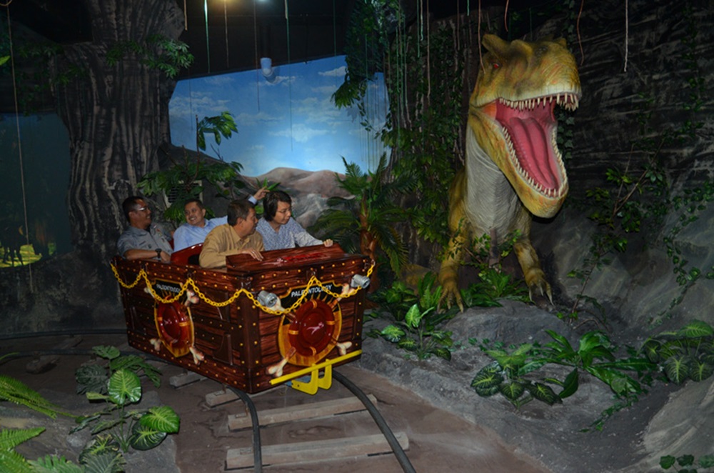 Tempat Wisata Terbaru 2024 Dino Park Jogja Mengajak Wisatawan untuk Merasakan Suasana Zaman Purba