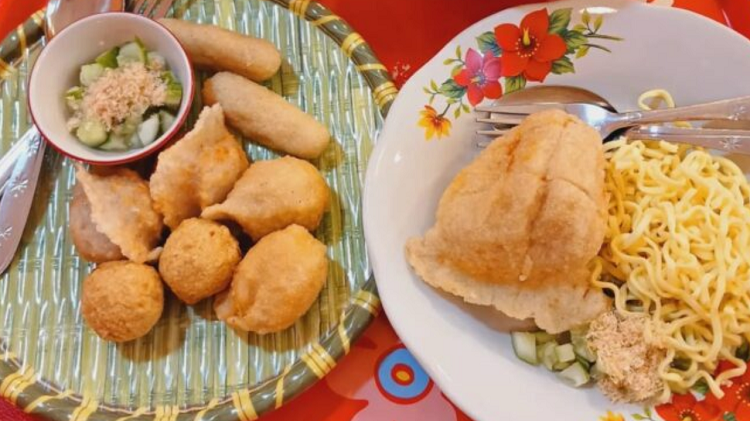 Menelusuri Surga Destinasi Pempek Legendaris di Kota Asalnya Palembang