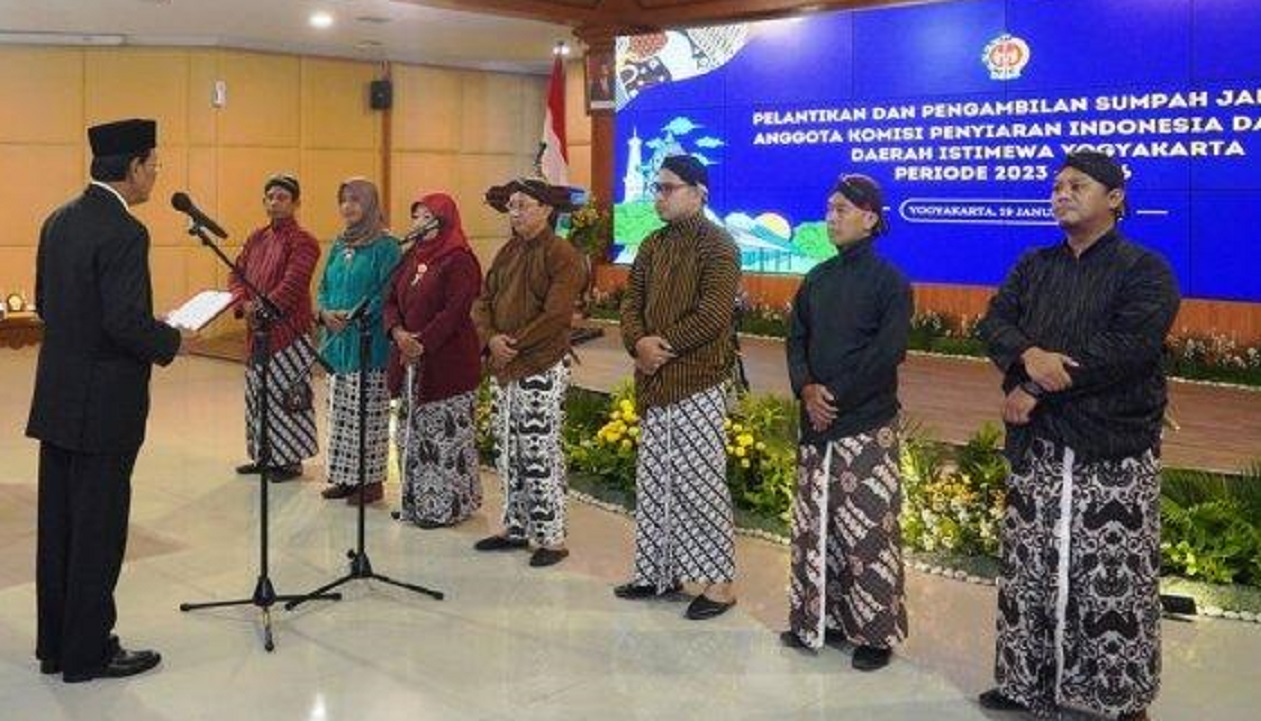 7 Komisioner KPID DIY Dilantik, Sri Sultan Berharap Jadi Agen Perubahan dan Intelektual Bidang Penyiaran