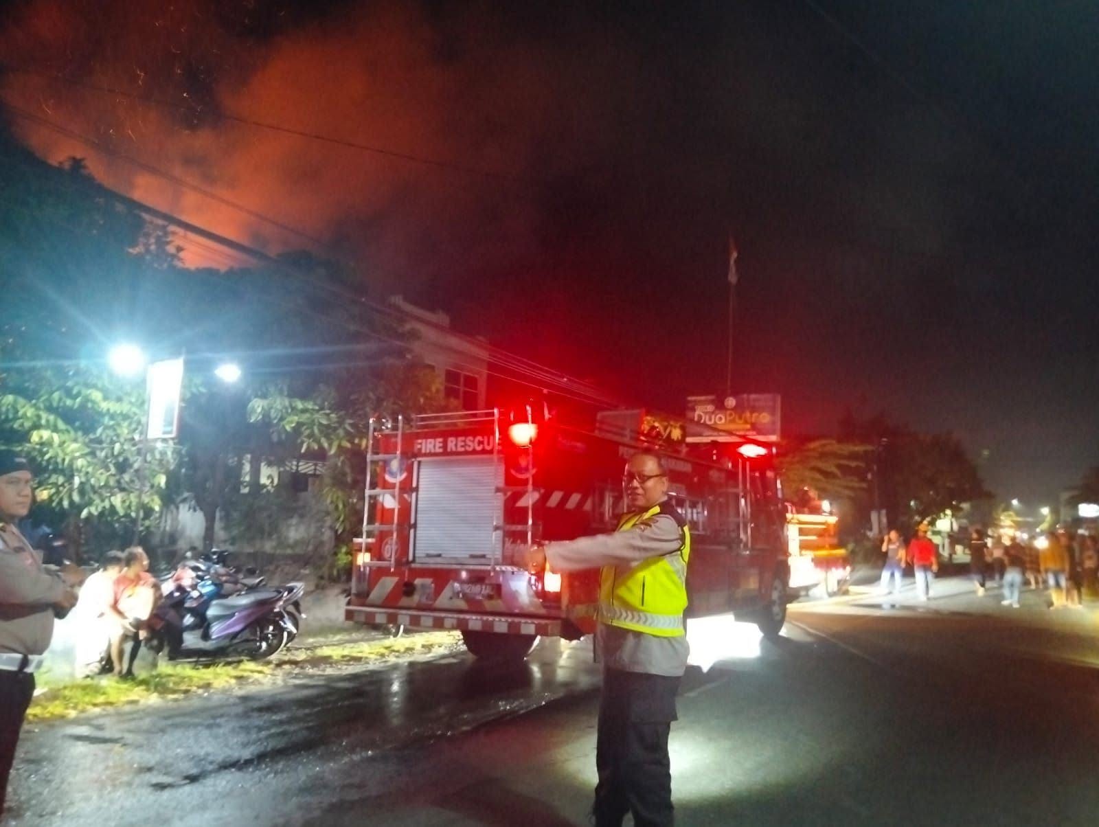 Kebakaran Toko Sembako di Imogiri Timur Bantul, Kerugian Ditaksir Rp1,1 Miliar