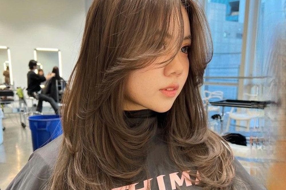 Lagi Hits! Inilah Model Potongan Rambut Wanita Butterfly Dijamin Bikin Lebih Bervolume dan Stylish