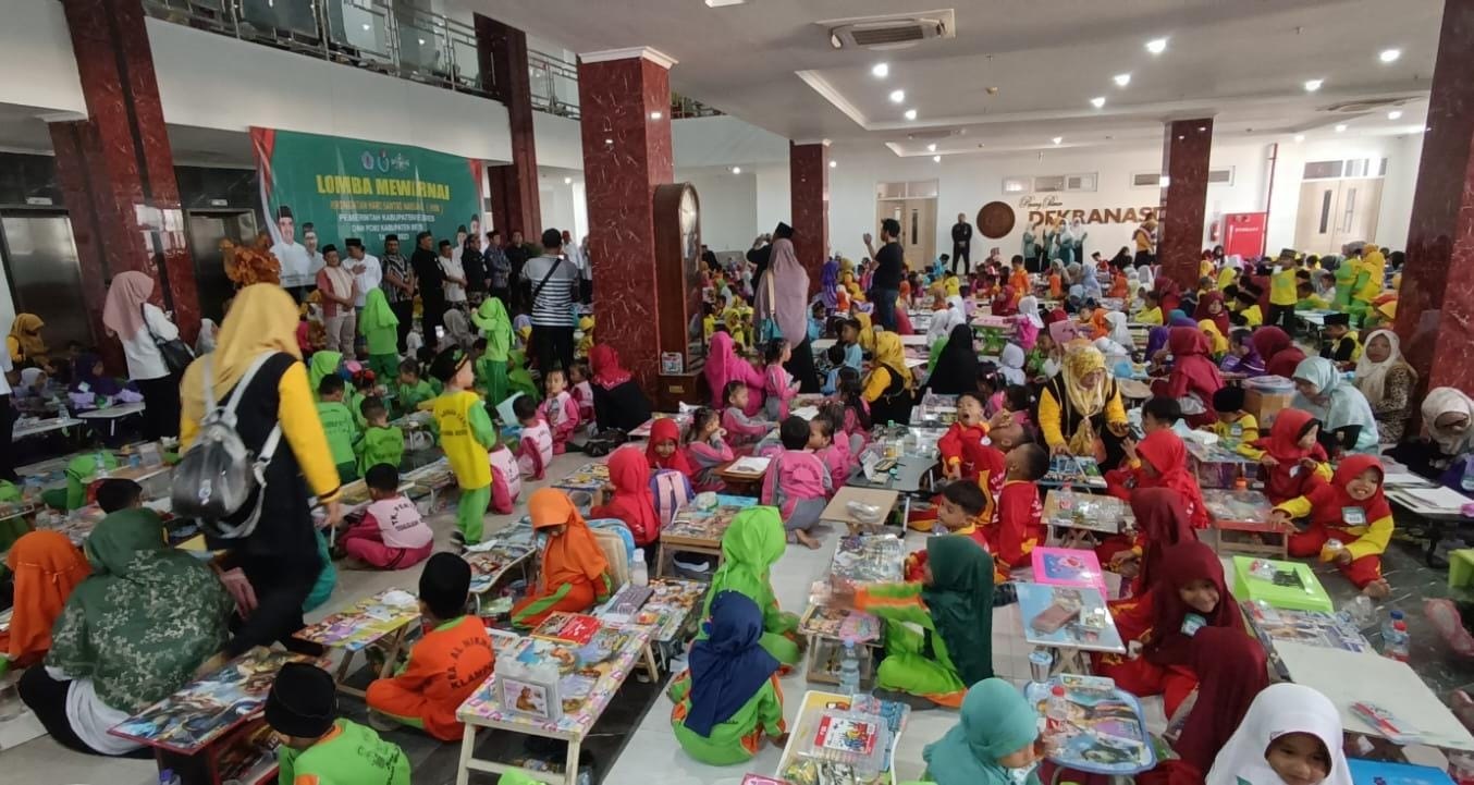 Meriahkan Hari Santri Nasional, 1.384 Anak di Brebes Ramaikan Lomba Mewarnai