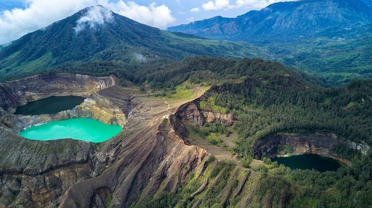 Magis Dunia Dan Keajaiban Alam Serta Spiritual di Atas Awan Puncak Ende, Cek Info Lengkapnya Disini