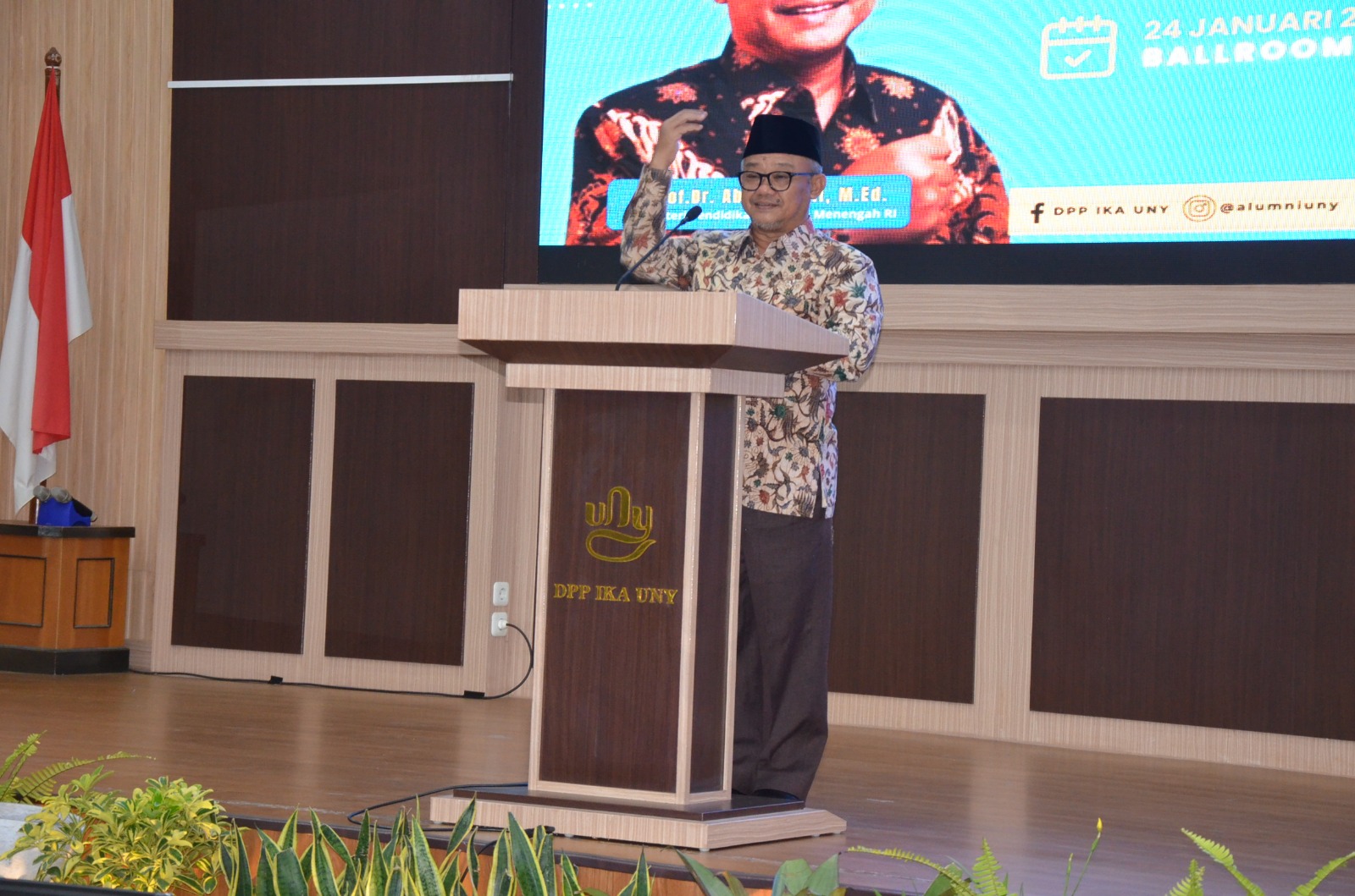 AI Masuk Sekolah, Mendikbud Abdul Mu’ti Tegaskan Manusia Tetap Jadi “Raja” Pendidikan