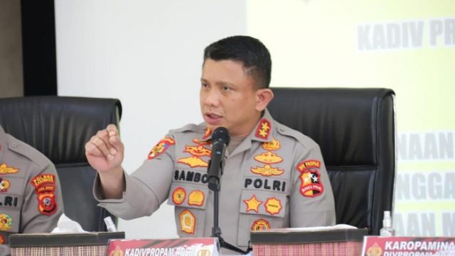 Dari 3 Permintaan Keluarga Brigadir J, Baru 1 yang Dikabulkan: Ferdy Sambo Dicopot dari Jabatan Kadiv Propam