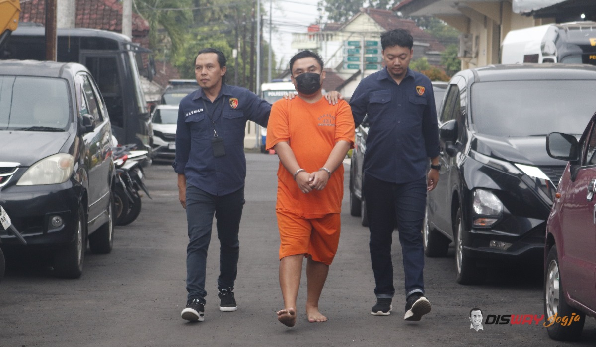 Kenalan Lewat Aplikasi Online, Pria Asal Temanggung Diduga Gasak 3 iPhone dan 2 iPad di Sleman