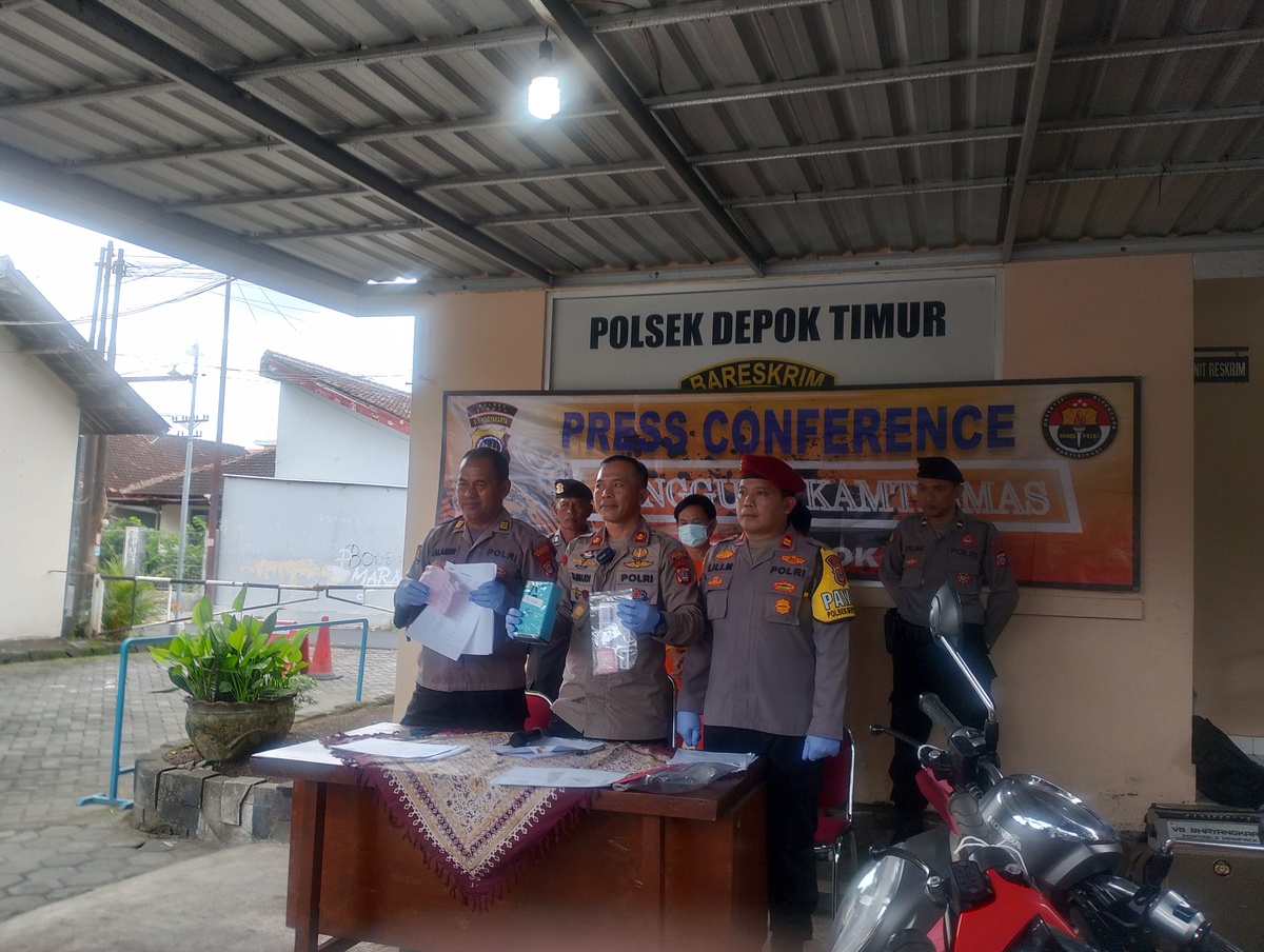 Supervisor Fitness Sleman Digerebek Polisi, Rp15 Juta dan Handphone Perusahaan Raib