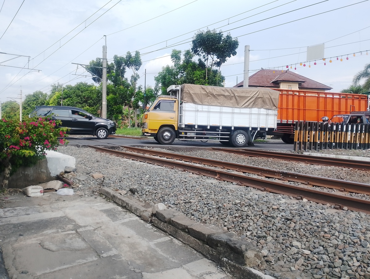 Perlintasan Gamping Magnet Kecelakaan KAI, Pejalan Kaki Tertabrak Malioboro Ekspres