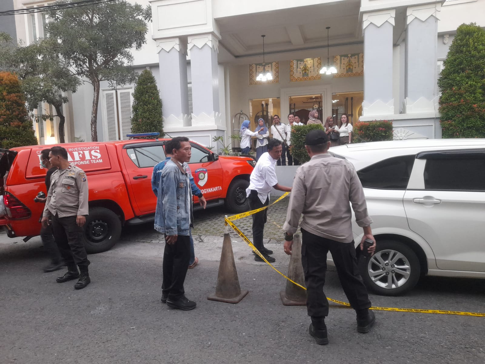Mobil Parkir Berjam-jam di Prawirotaman Jogja, Sopir Ditemukan Meninggal di Dalamnya