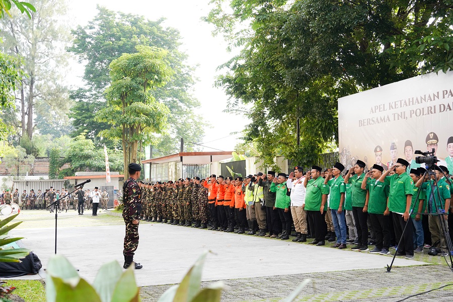 Pengurus PW GP Ansor DIY Dilantik, Serahkan 500 Buku kepada UNU Jogja