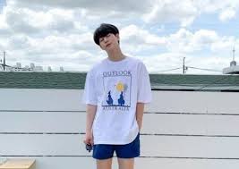 Ide Gaya Busana Untuk Cowok Tubuh Pendek, Agar Tetap Terlihat Lebih Tinggi Makin Kekinian