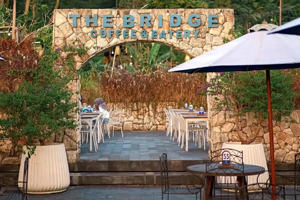 7 Cafe di Tawangmangu dengan Pemandangan Terbaik, Menu Beragam dan Nyaman Dijamin Betah