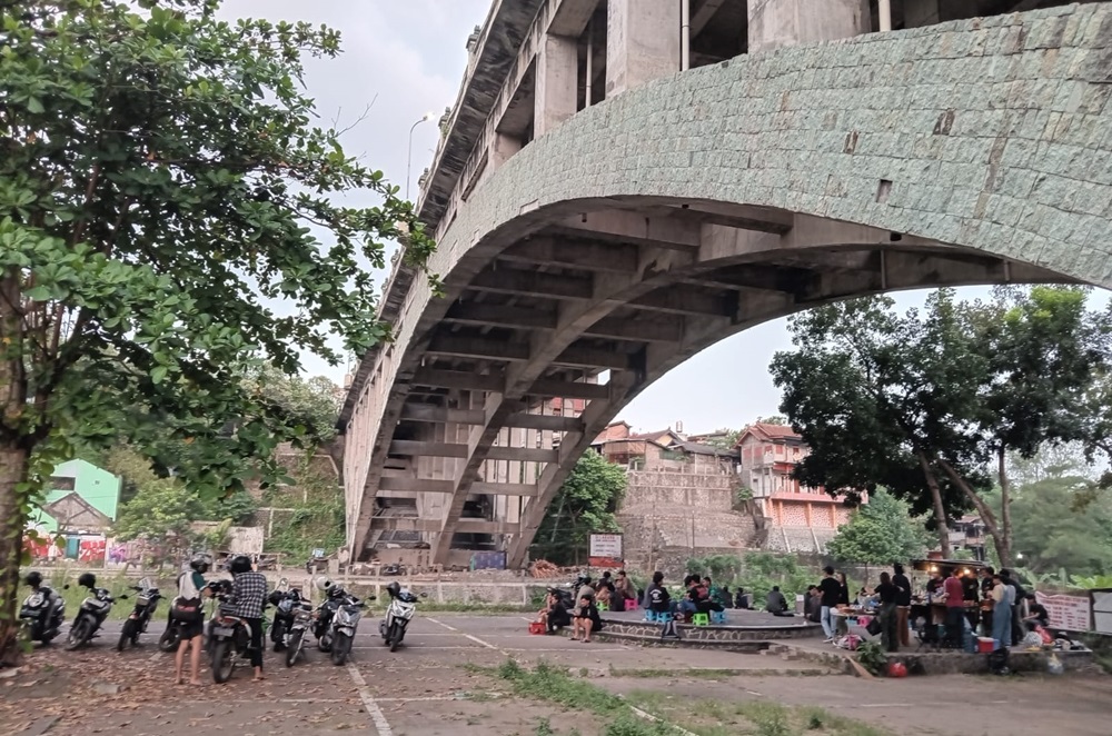 Rasakan Sensasi Ngopi Unik Pinggir Jalan dengan 5 Street Coffee di Jogja, Intip Disini