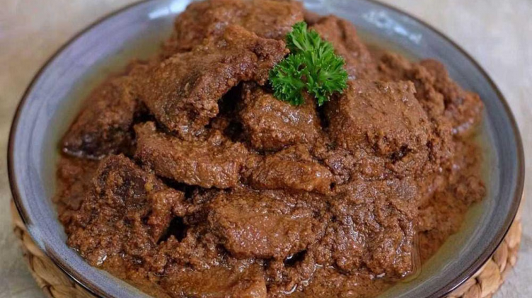 Serupa tapi Tak Sama Yuk Mengenal Lebih Dekat Perbedaan Rendang Minang dan Malbi Palembang
