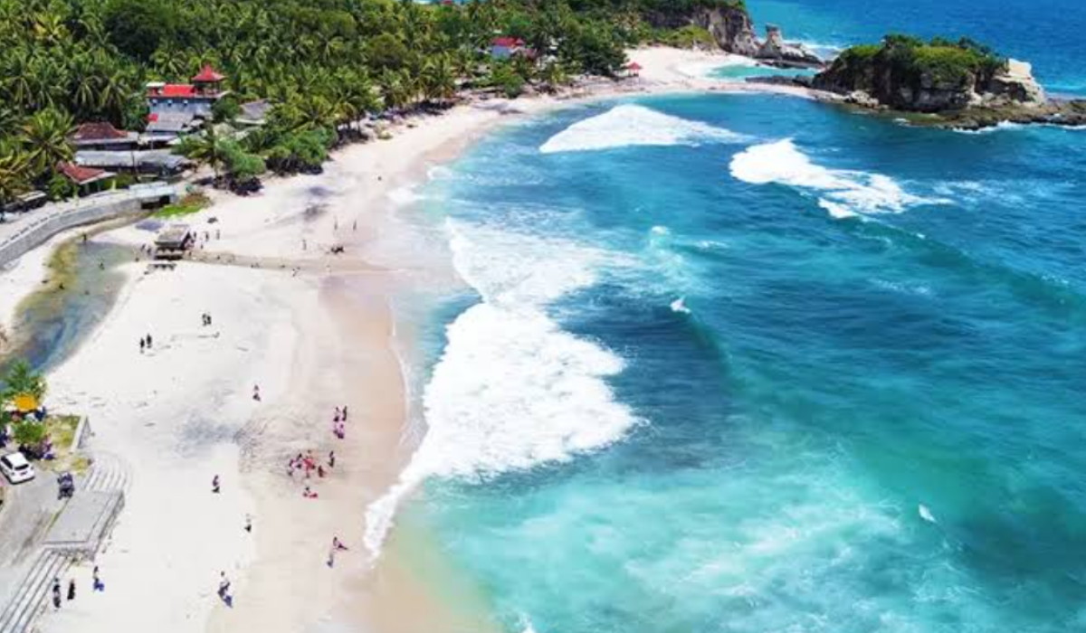 Wisata Terbaru 2024 Pantai Klayar : Keindahan Pelepas Penat, Cek Harga Tiketnya Disini