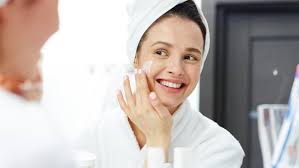 5 Tips Basic Skincare Untuk Pemula, Harus Dilakukan Pagi Hari Sebelum Beraktivitas: Rasakan Hasilnya! 
