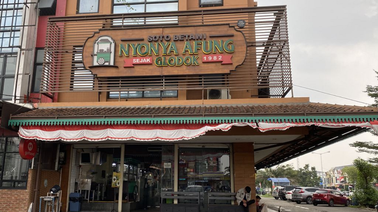 Eksplorasi Kelezatan Kuah Santan Kedai Soto Betawi Paling Nikmat di Gading Serpong