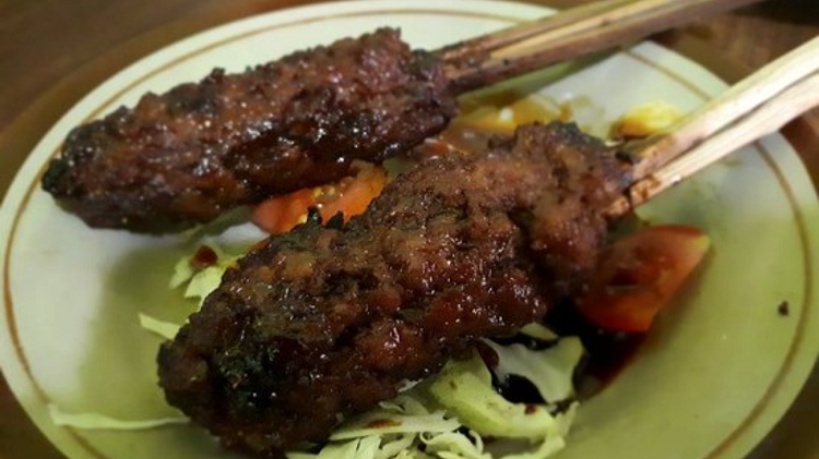 Aroma Rempah Sate Kambing Ikonik Dekat Stasiun Solo Balapan, Cek Info Selengkapnya Berikut Ini