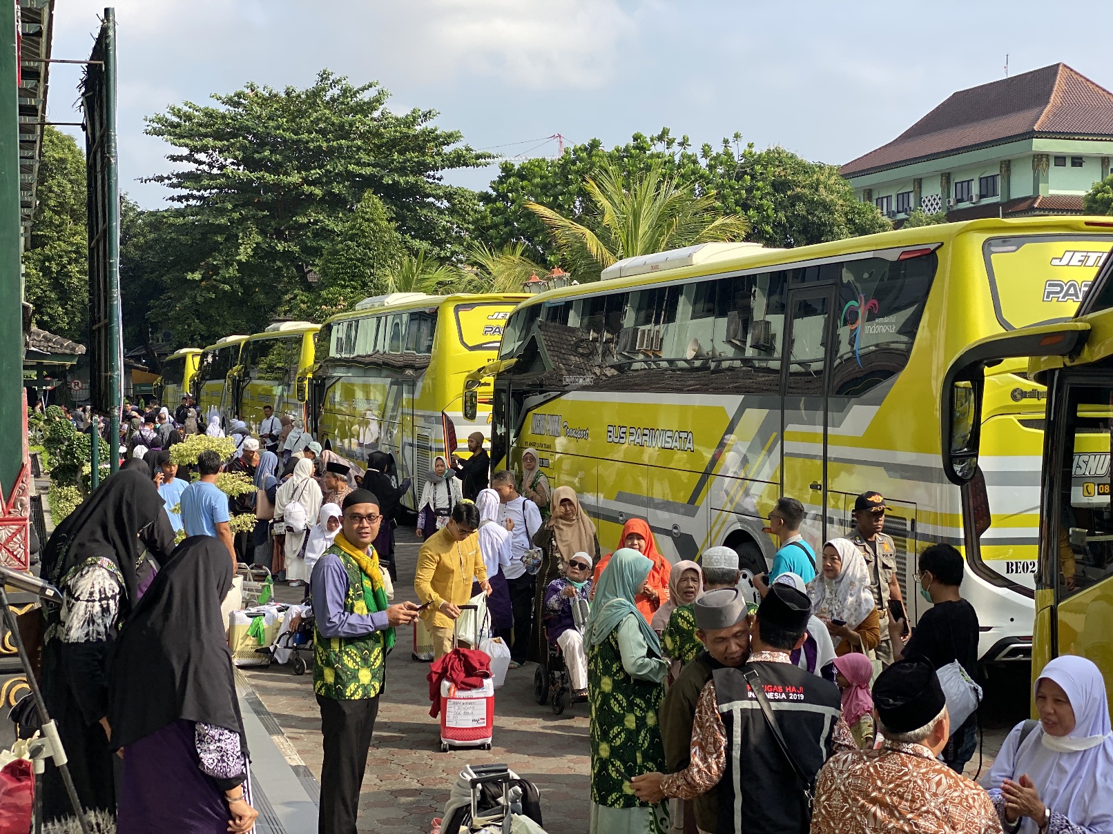 Alhamdulillah, Kloter 70 dan 71 Jamaah Haji Tiba di Kota Yogyakarta
