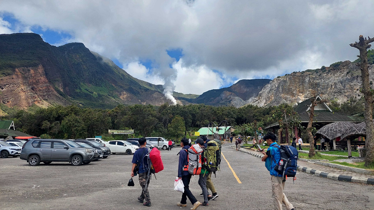 Mengapa Gunung Papandayan Cocok untuk Pendaki Baru? Simak Info Selengkapnya Berikut Ini