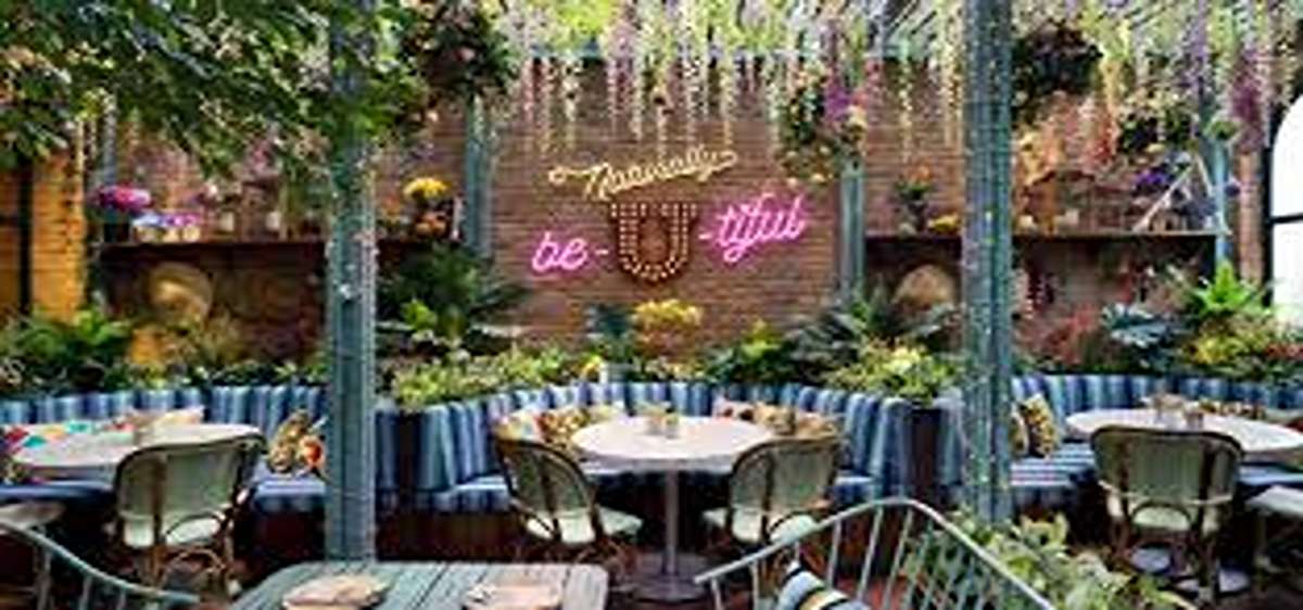 Estetik dan Keren! 8 Pilihan Cafe Instagramable Sekitar PIK, Murah dan Kece Buat Nongkrong Bersama Teman