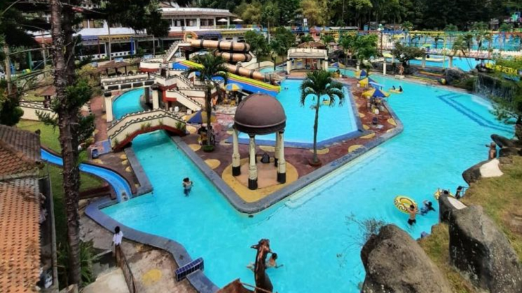 Menjelajahi Destinasi Kolam Renang Terbaik untuk Liburan Keluarga di Bandung