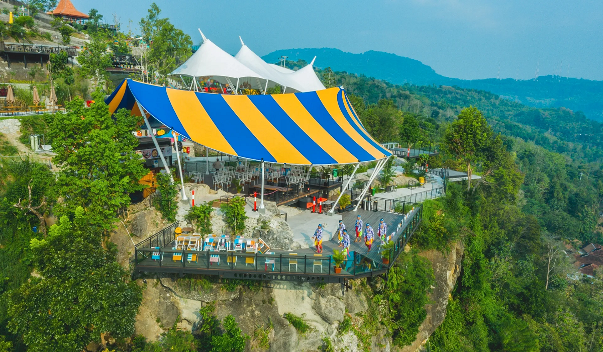 Wisata Obelix Hills Yogyakarta: Daya Tarik, Fasilitas, Lokasi dan Rute Perjalanan Lengkap, Cek Disini