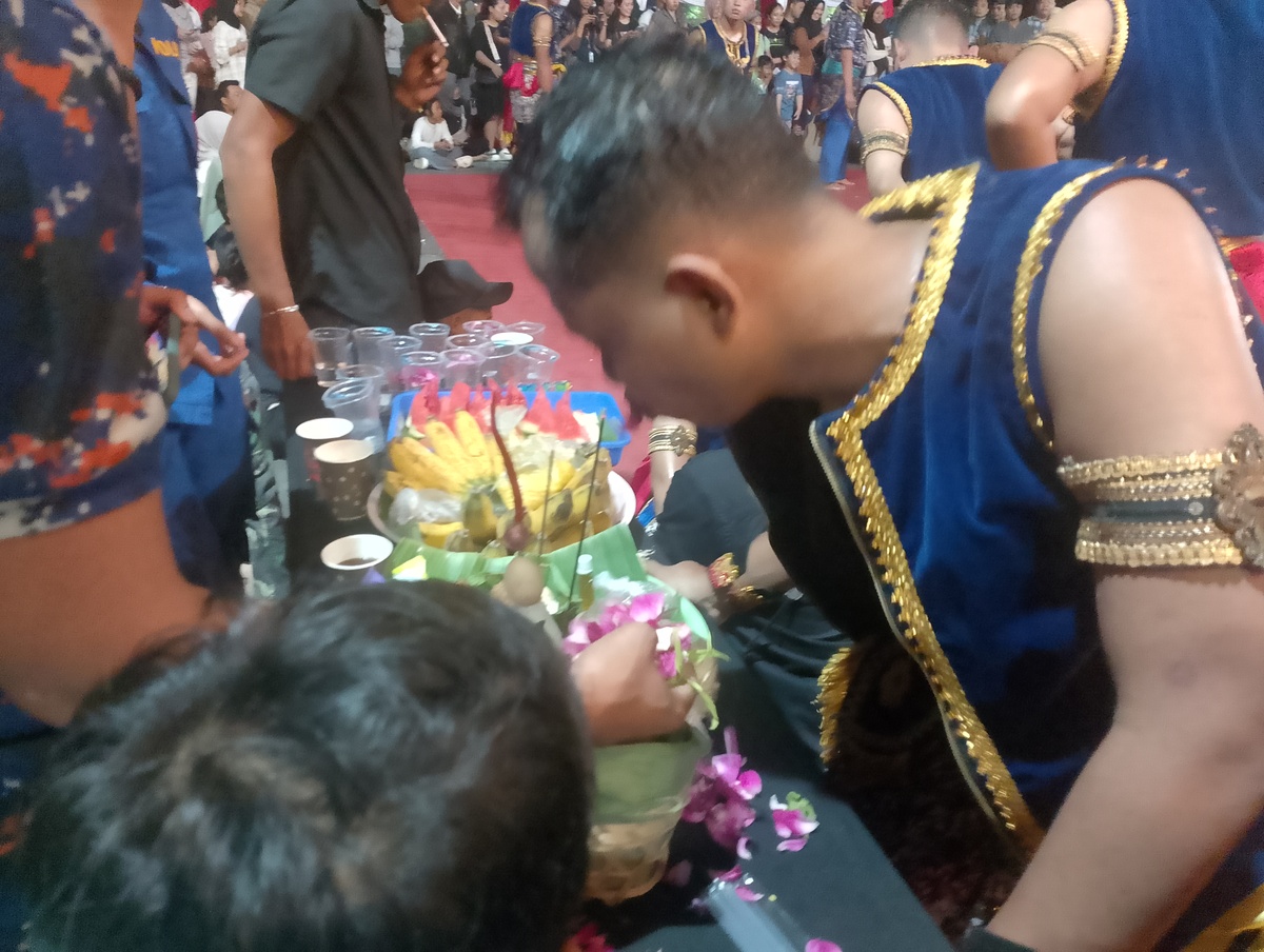 Atraksi Jathilan Kudho Tamtomo: Dari Babak Singkat hingga Variasi Makan Mawar