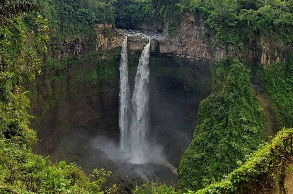 Mengagumkan! Inilah 7 Air Terjun Cantik Sekitar Surabaya Paling Layak Jadi Buruan Tempat Liburanmu