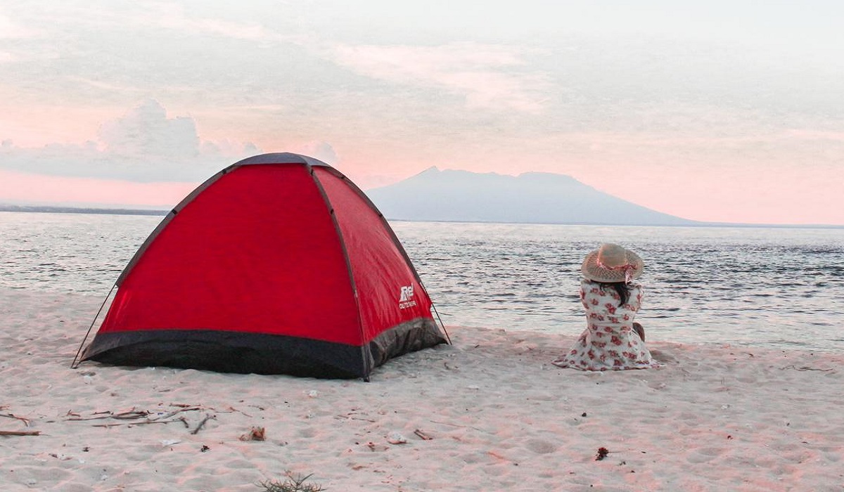 Indah Memanjakan Mata, Simak 6 Destinasi Wisata Pantai Seru di Tuban Paling Cocok untuk Liburan Akhir Pekan