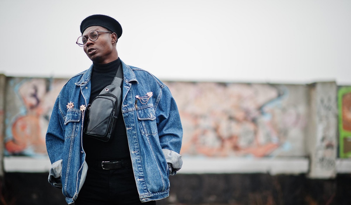 4 Tips Gaya Fashion Urban Pria Simpel dan Mudah untuk Berbagai Jenis Acara, Simak Disini