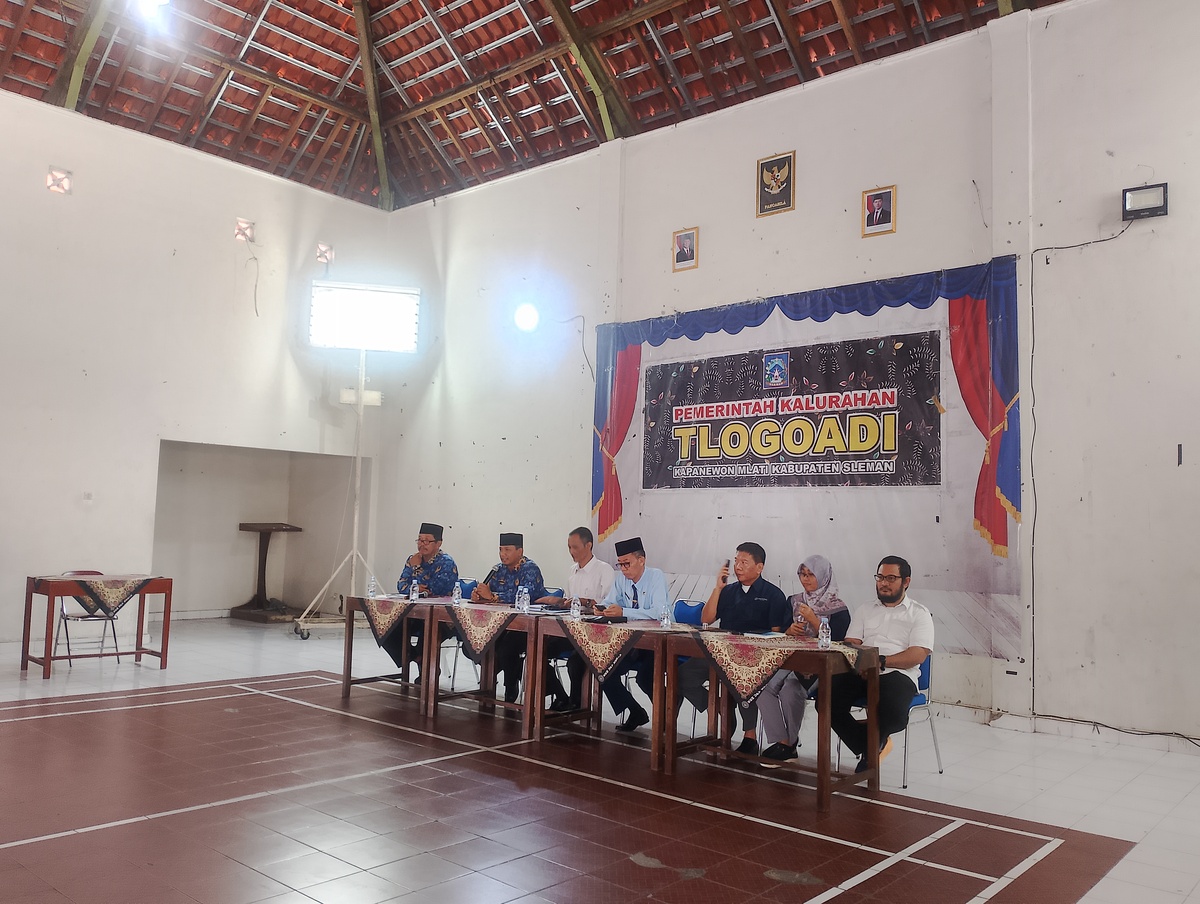 Rapat 15 Kali Tanpa Hasil Warga Tlogoadi Sebut Kami Hanya Ingin Sekolah untuk Anak Kami 