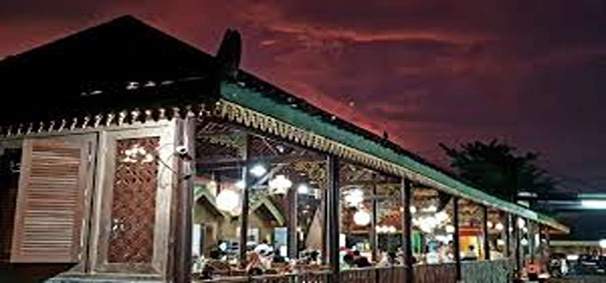 Murah dan Viral! Daftar Rumah Makan Malam di Semarang 2025, Dari Versi Kaki Lima Hingga Resto Mewah