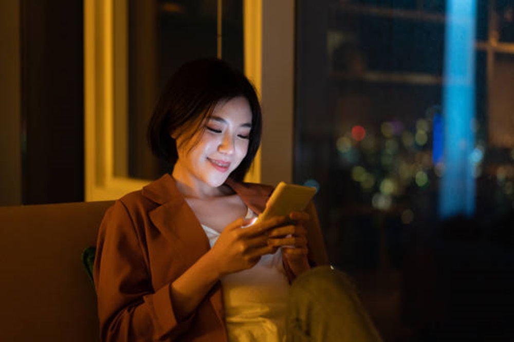 Sehari Bisa Dapat Rp120 Ribu, Begini Cara Hasilkan Uang dari Nonton YouTube yang Bisa Jadi Cuan Tambahan