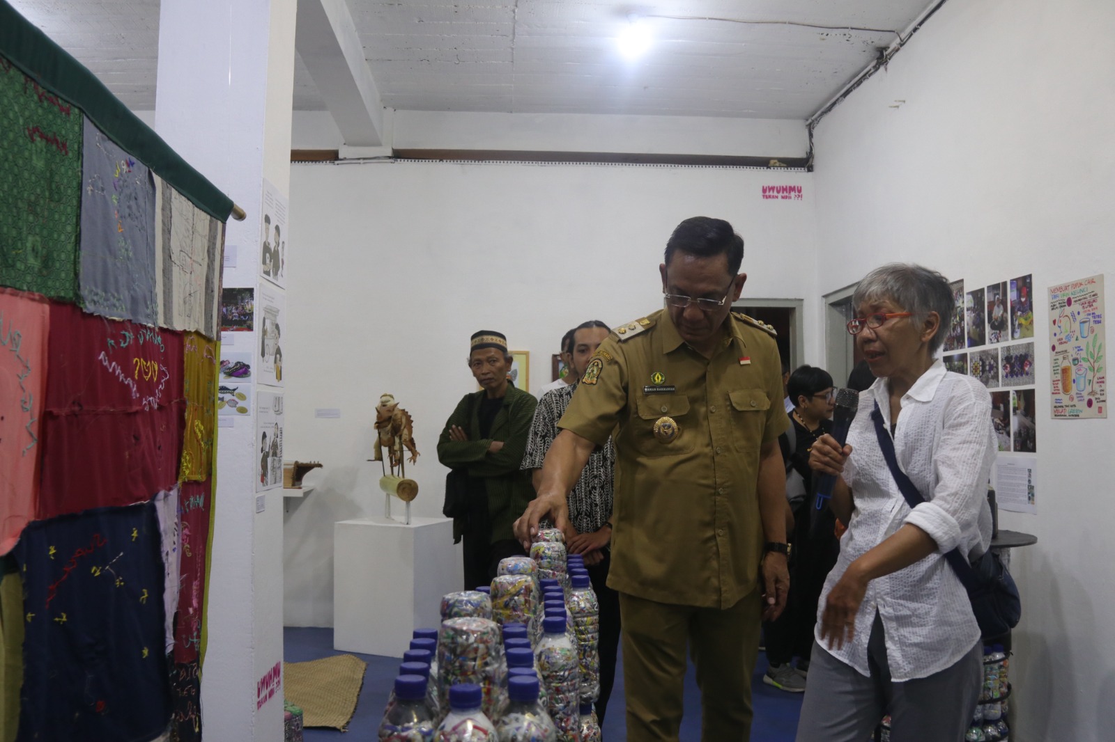 Soroti Soal Sampah, Kedai Kebun Forum Gelar Pameran 'Uwuhmu Tekan Ndi'