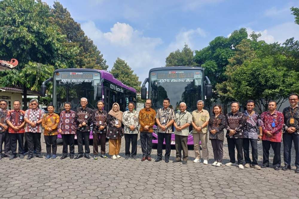 Bus Listrik Mulai Diuji Coba Dengan Penumpang Mulai Besok Senin dan Digratiskan, Ini Rutenya